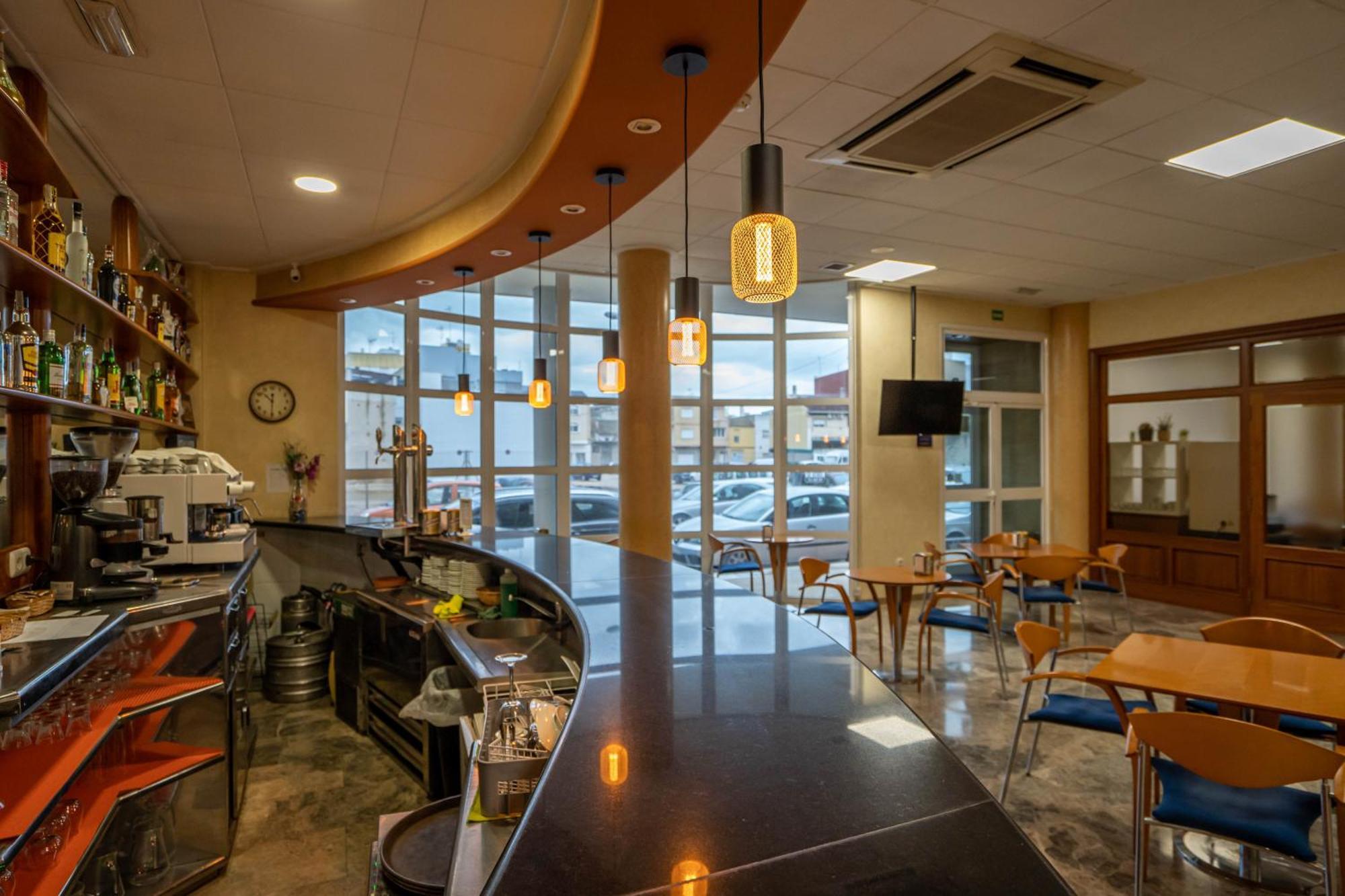 巴托斯酒店 阿尔穆萨费斯 外观 照片